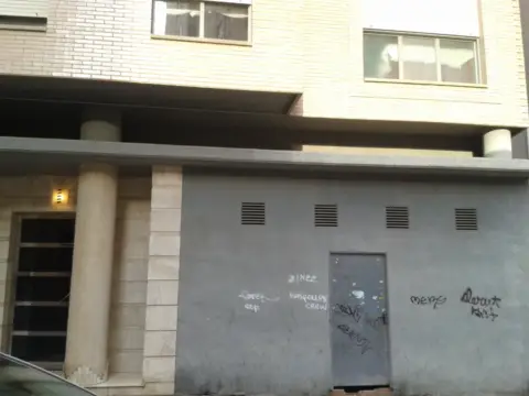 Local comercial en calle Santa Lucía