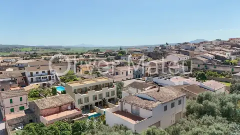 Chalet pareado en Carrer Lladó