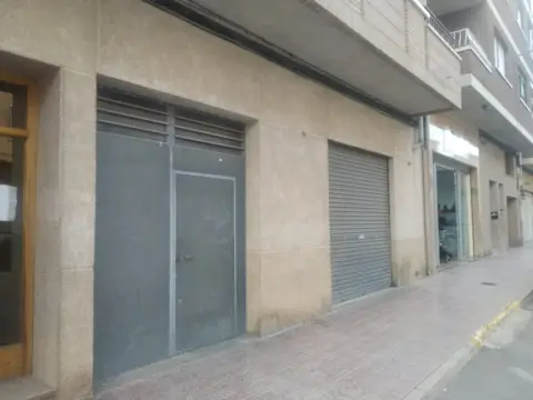 Commercial space in calle de Zafra, 30