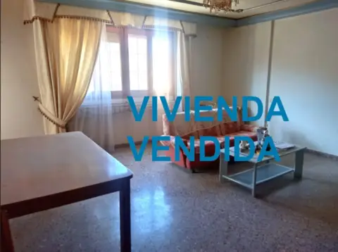Piso en calle de la Huerta, 95