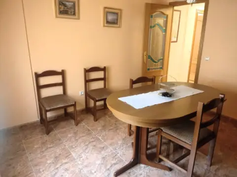 Piso en calle de Zafra, 1