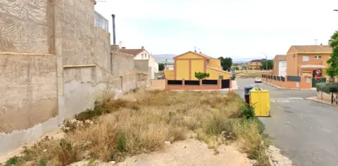 Terreno en calle de la Moto, 63
