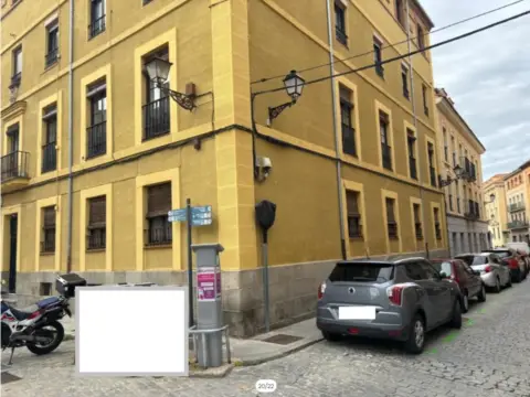 Piso en Plaza Adolfo Suárez, 4