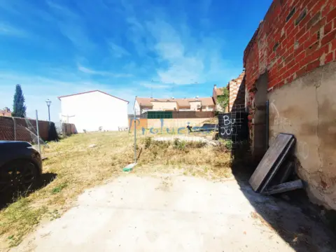 Terreno en calle de la Conda