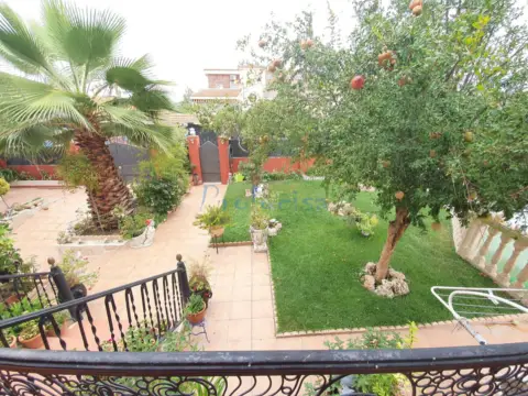 Chalet unifamiliar en Urbanización de las Colinas