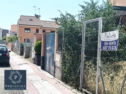 Terreno en calle de Mariano Benlliure, 4