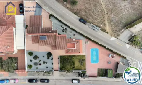 Chalet en Carrer de la Serra del Cadí