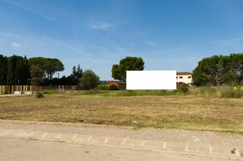 Terreno en calle Dalí