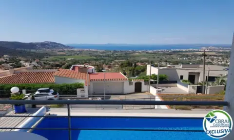 Casa en Carrer de Canàries