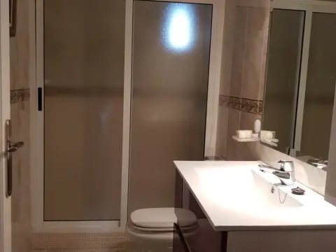 Chalet adosado en Baza