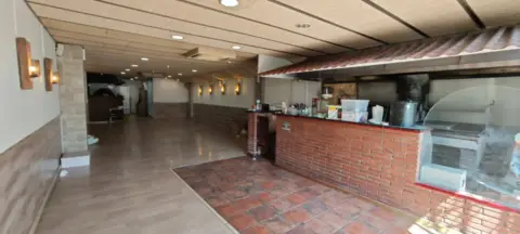 Local comercial en Carrer del Montseny, 4