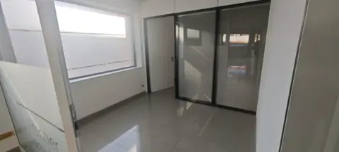 Local comercial en Passatge de la Pau