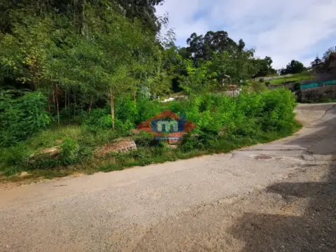 Terreno en calle Rubindo
