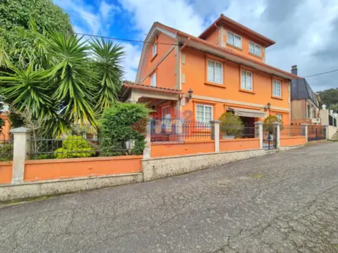Casa en calle Cesantes