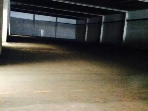 Nave industrial en Granda