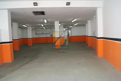 Local comercial en calle de Vázquez de Mella