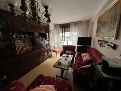 Piso en calle de Ramón y Cajal