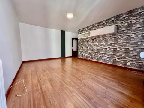 Piso en Avenida de Aureliano San Román, 40