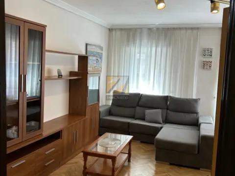 Piso en calle Marqués de Casa Valdés