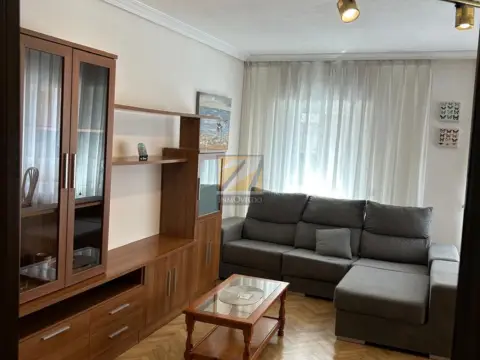 Piso en calle Marqués de Casa Valdés