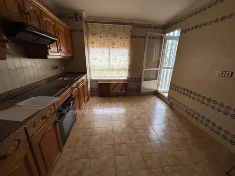 Piso en calle de la Tenderina Baja