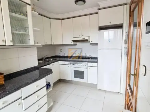 Dúplex en calle de Evaristo Valle