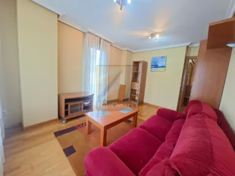 Piso en calle de Alfonso III 'El Magno'