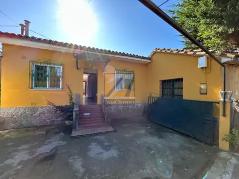 Chalet unifamiliar en calle Muslera