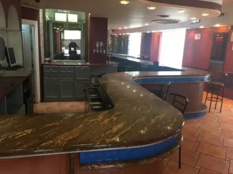 Local comercial en calle Aldea Cerdeño