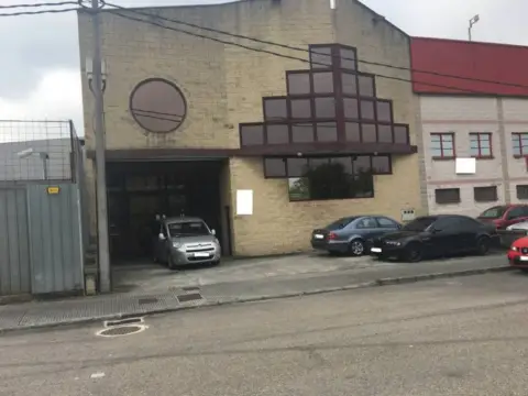 Nave industrial en Polig. Proni