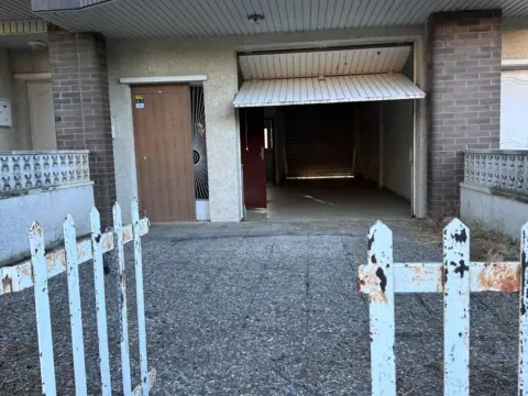 Casa adosada en Carrer del Professor Josep Finestres