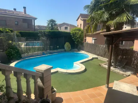 Casa en calle Residencial