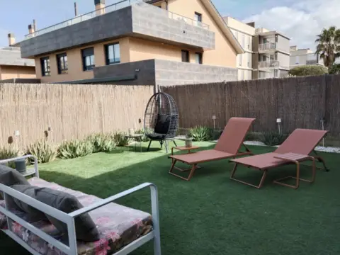 Chalet adosado en calle de Hispalis