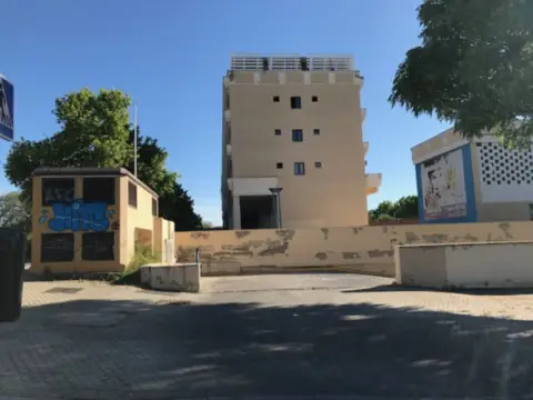 Estudio en calle Secoya. Edificio Lux Sevilla