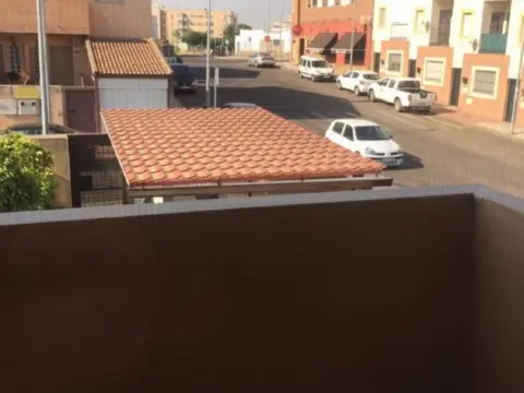 Casa adosada en Ronda Sur