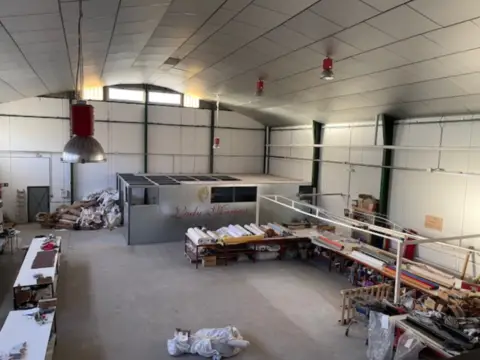 Nave comercial en Poligono Industrial San Rafael