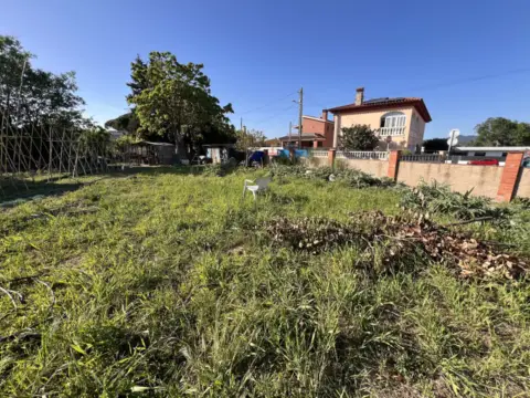 Terreno en Carrer de Rem
