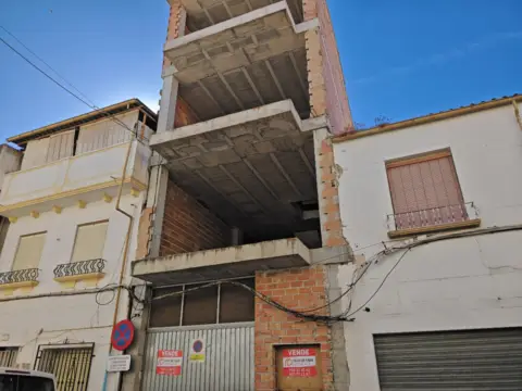 Edificio en Huétor Tájar