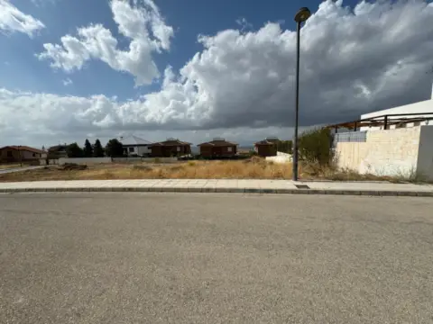Terreno en calle Las Gabias, 1
