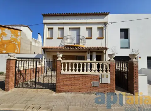 Casa en Carrer del Ripollès