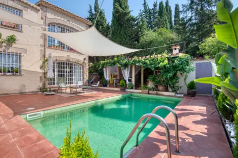 Casa en Carrer de la Ginesta