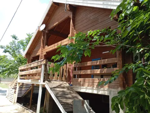 Casa en Carril de la Cierva