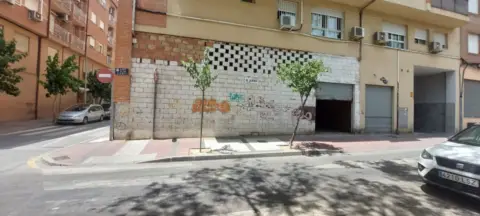 Local comercial en Plaza de las Flores