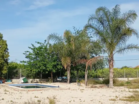 Finca rústica en El Esparragal