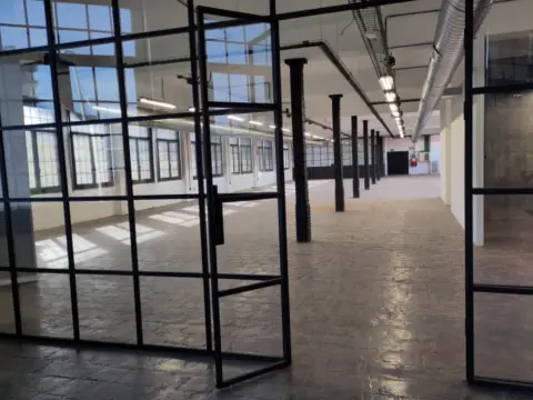 Nave comercial en Carrer de Bolívia, 340