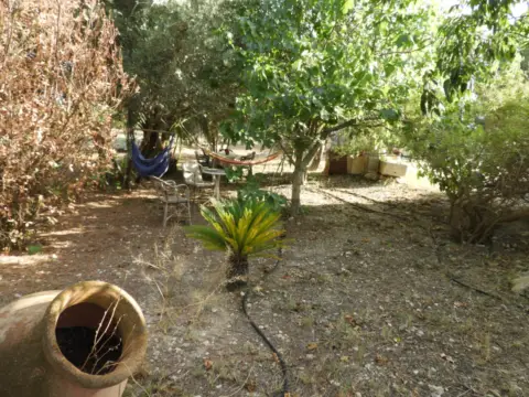 Chalet rústico en calle Diseminados