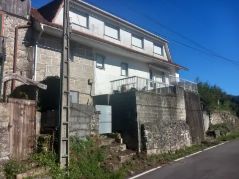 Finca rústica en Ponte-Caldelas