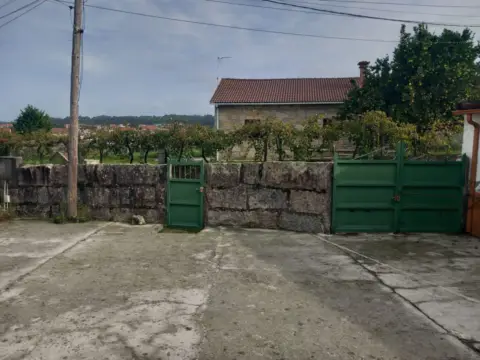 Casa en Caleiro (Villamayor)