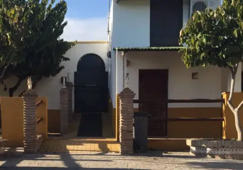 Chalet en Avenida de las Adelfas