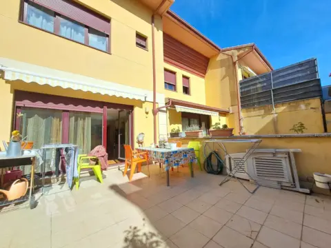 Chalet adosado en Villatoro-Villafría-Castañares-La Ventilla